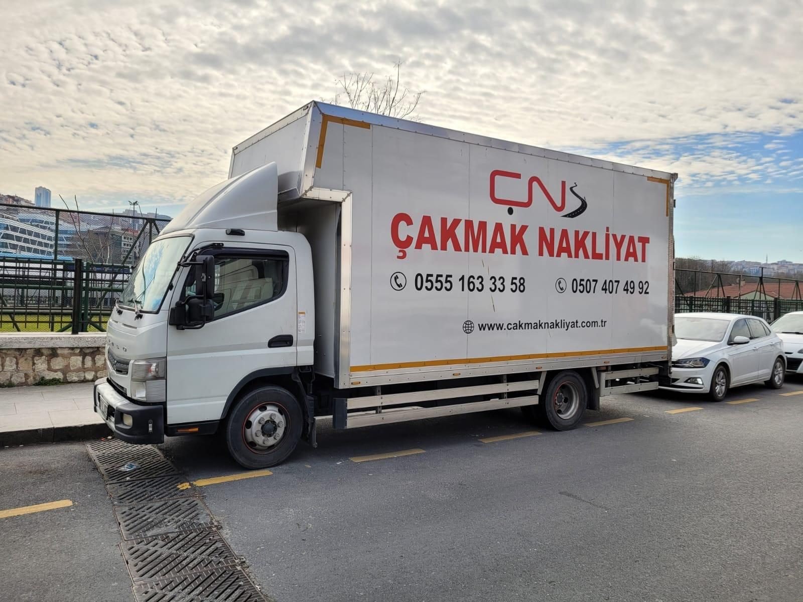 İstanbul’da Çakmak Nakliyat kapalı kasa kamyonu